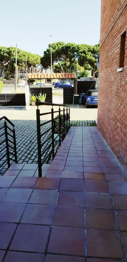 Aparthotel Marsol Castelldefels Zewnętrze zdjęcie