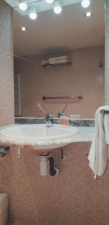Aparthotel Marsol Castelldefels Zewnętrze zdjęcie