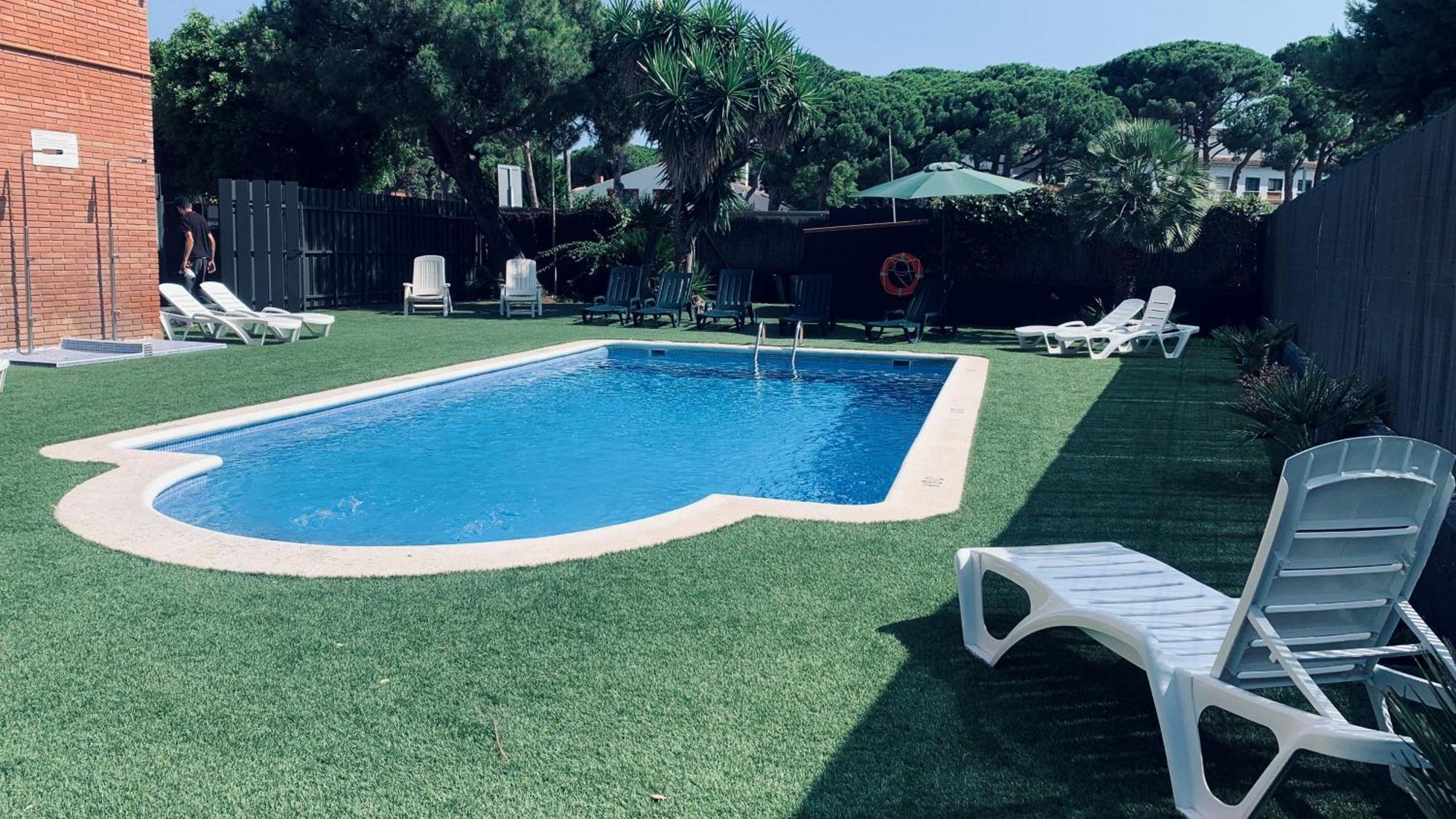 Aparthotel Marsol Castelldefels Zewnętrze zdjęcie