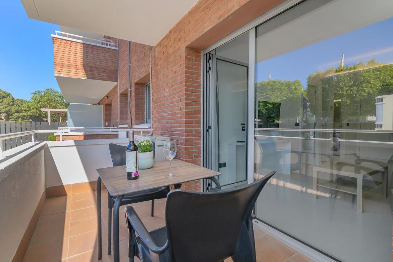 Aparthotel Marsol Castelldefels Zewnętrze zdjęcie