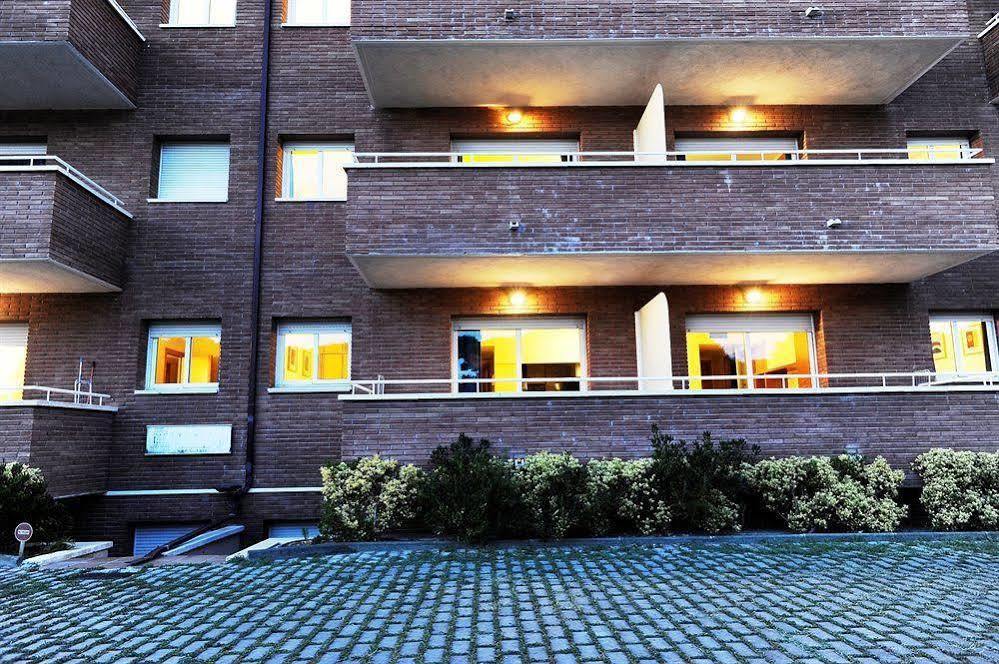 Aparthotel Marsol Castelldefels Zewnętrze zdjęcie